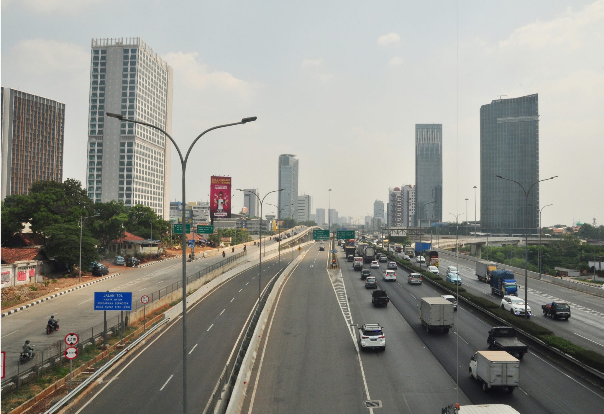 lebak bulus di Jakarta Selatan
