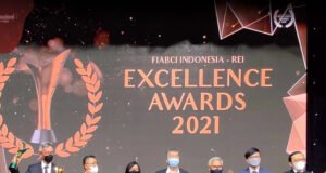 Summarecon Serpong meraih dua penghargaan sekaligus sebagai Gold Winner untuk produk Rainbow Springs CondoVillas pada perhelatan FIABCI Indonesia – REI EXCELLENCE AWARDS 2021